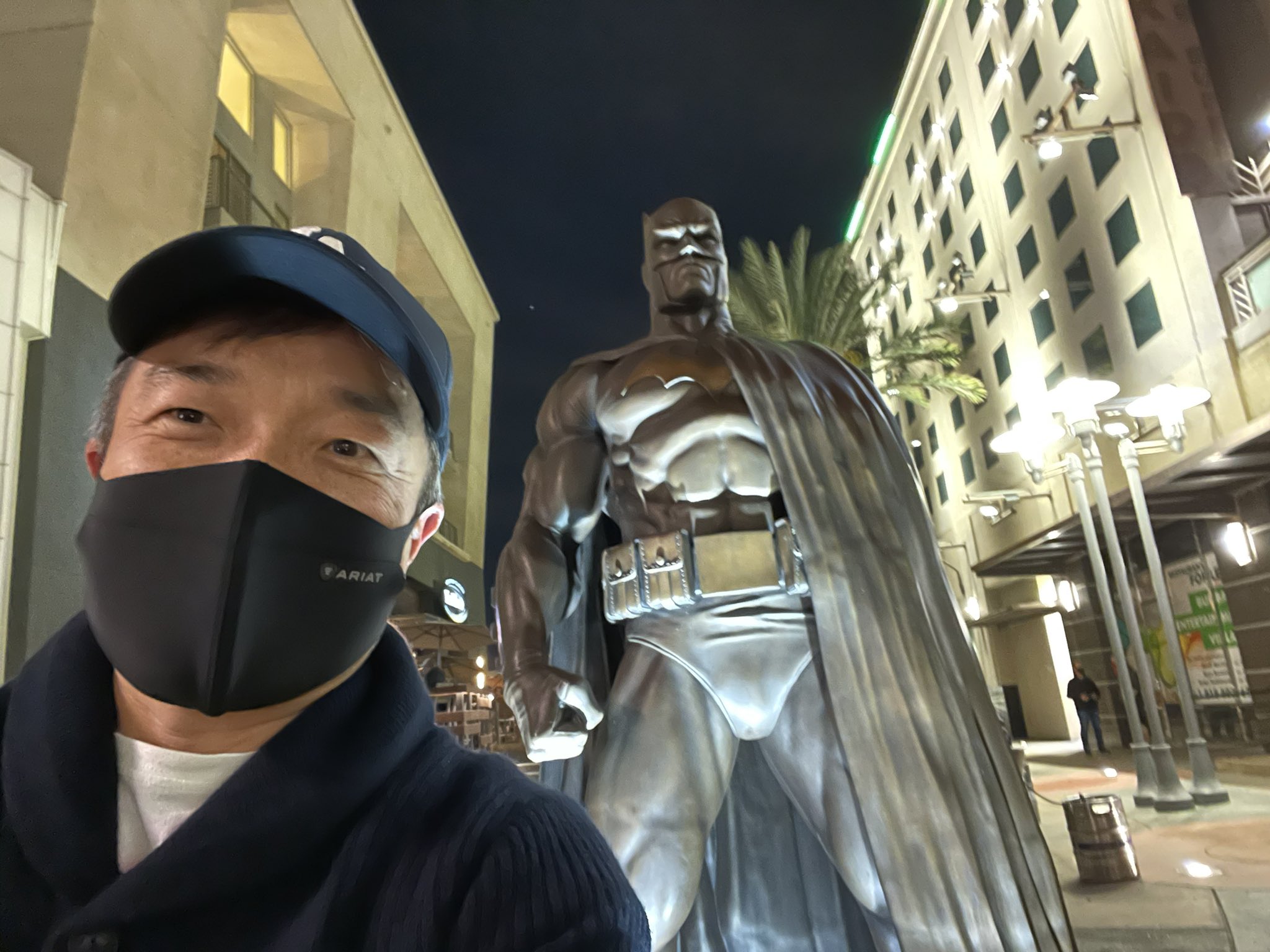 Jim Lee Batman Statue